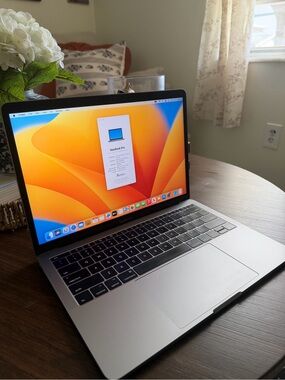 Apple MacBook Pro